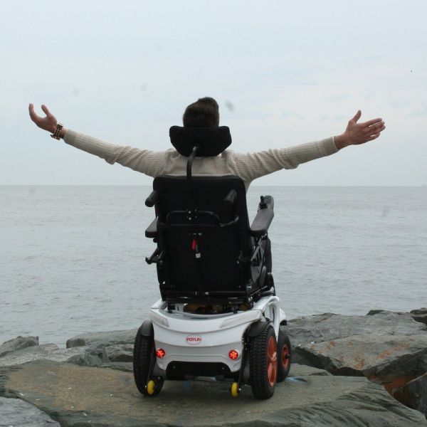 P278 | Güçlü Akülü Tekerlekli Sandalye Kaptan Koltuk