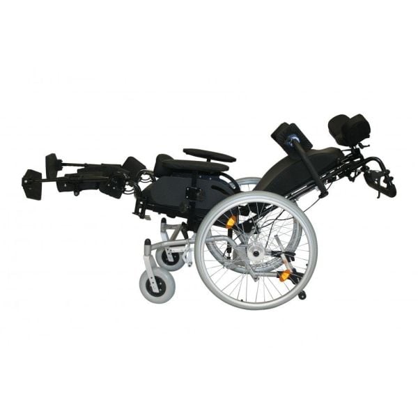 P130 | Yatabilen Tekerlekli Sandalye 46-52cm