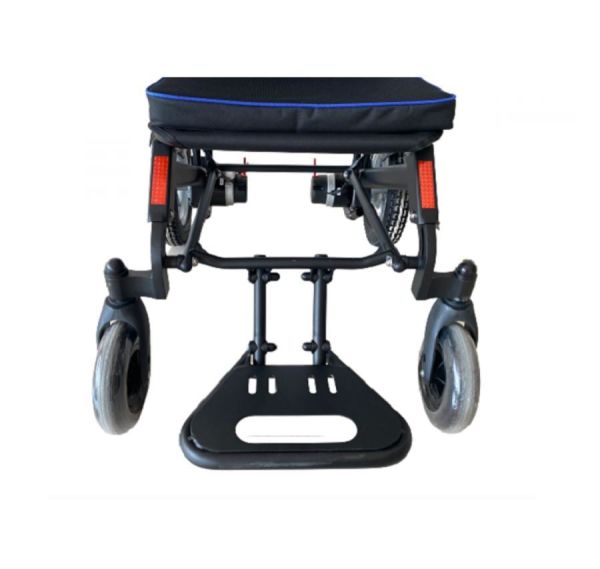 P205 | Hafif Katlanabilir Akülü Tekerlekli Sandalye
